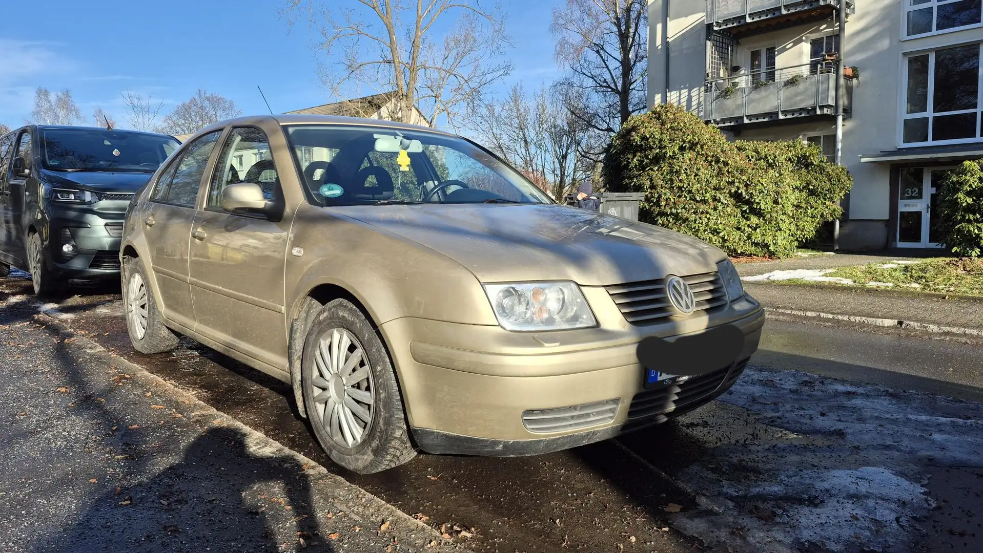 Volkswagen Bora Bora 1.6 FSI Oro - 1