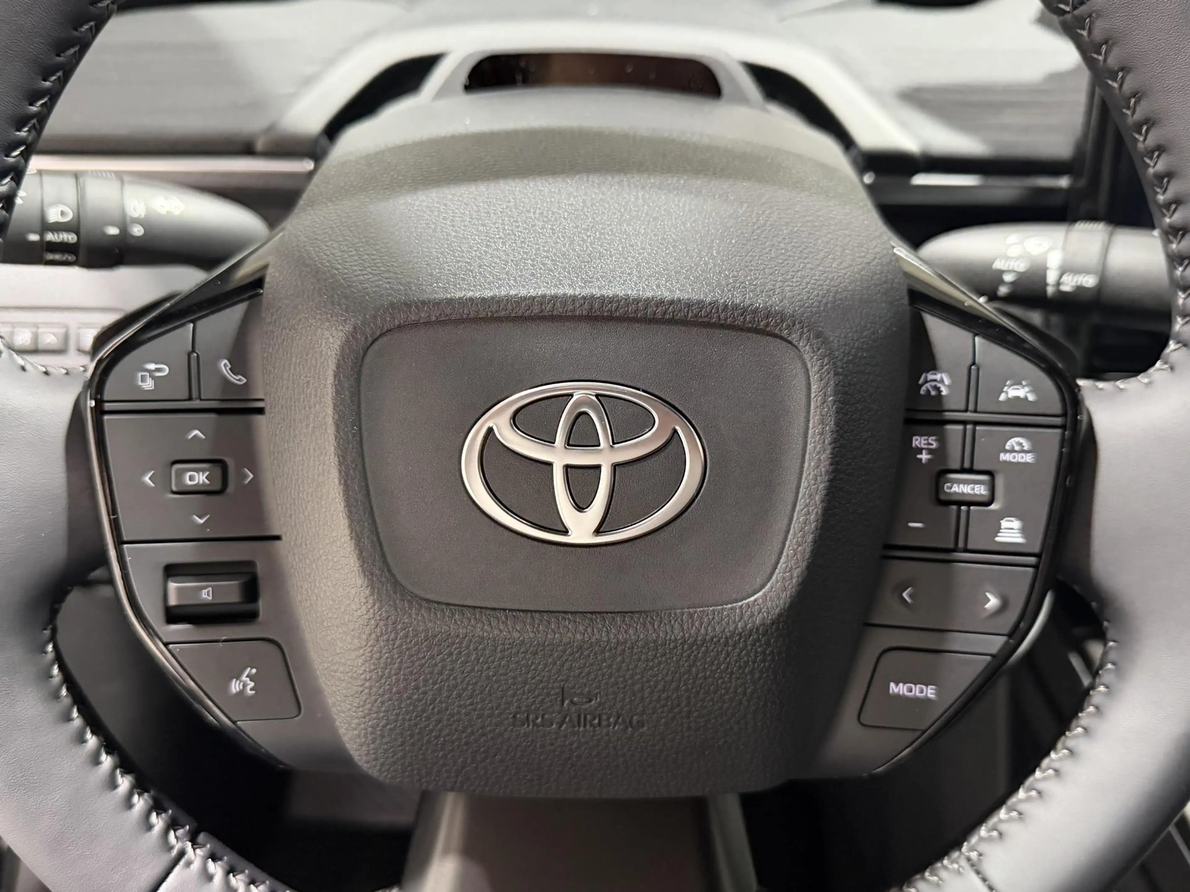 Toyota C-HR+ First Edition 77 kWh | VOORRAAD | 20" WIELEN | €2. — photo 11