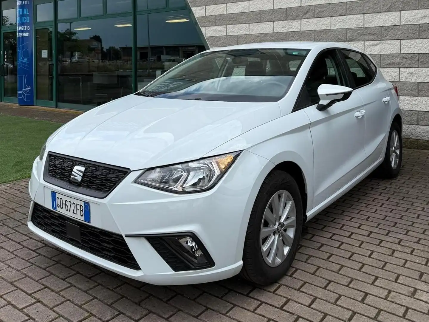 SEAT Ibiza Ibiza 1.6 tdi Business 95cv Wit - 2