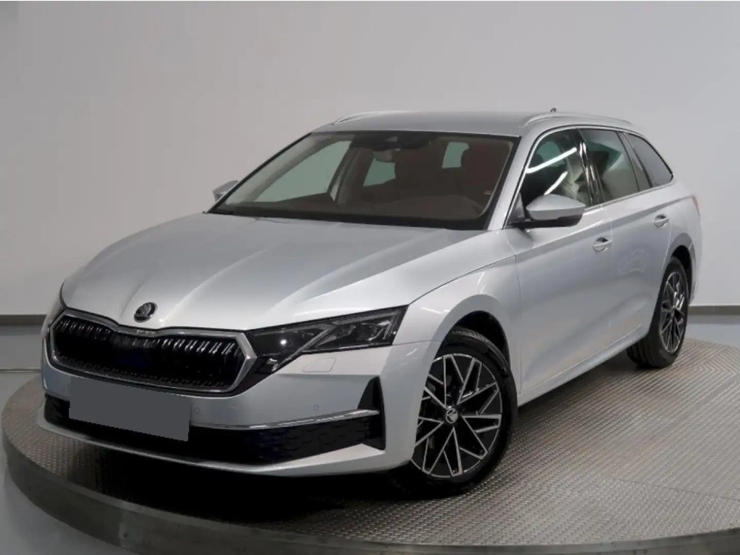 Skoda Octavia IV (2) COMBI 2.0 TDI 150 SELECTION DSG7 PACK CONFORT / HIVER Gris - 1