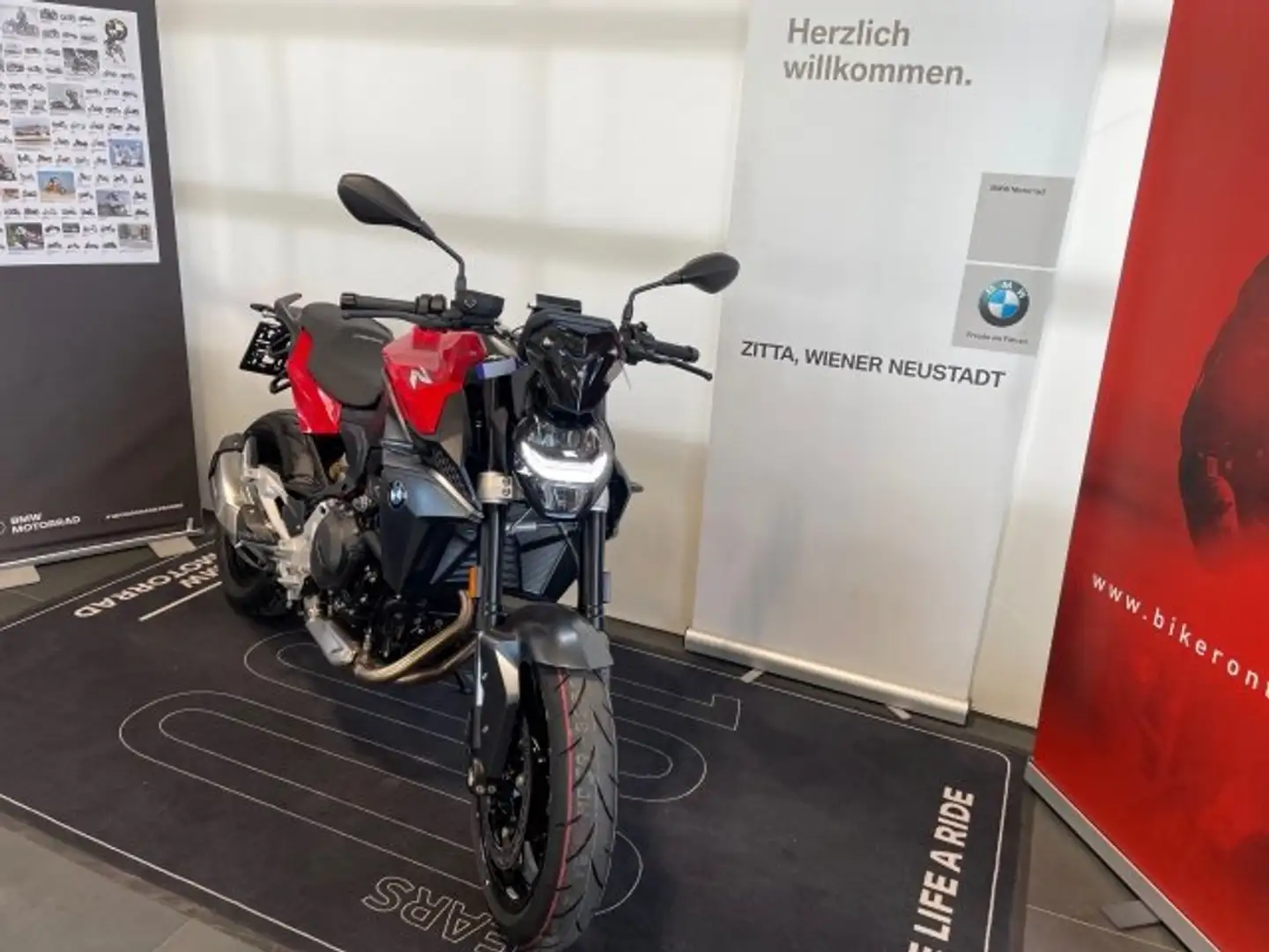 BMW F 900 R F 900 R Rouge - 1