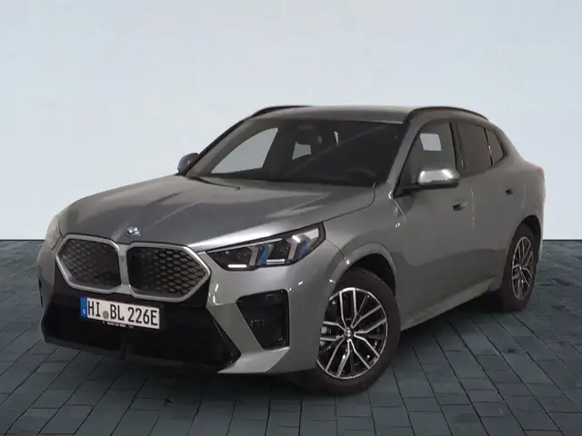 BMW iX2 EDRIVE20 Sportpaket HUD Navi LED Klima PDC
