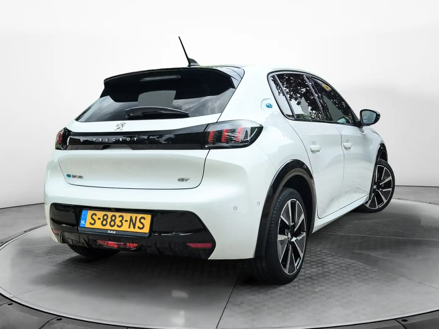 Peugeot e-208 EV GT Pack 50 kWh (136 PK) Keurig-Onderh. BOVAG-Ga Alb - 2