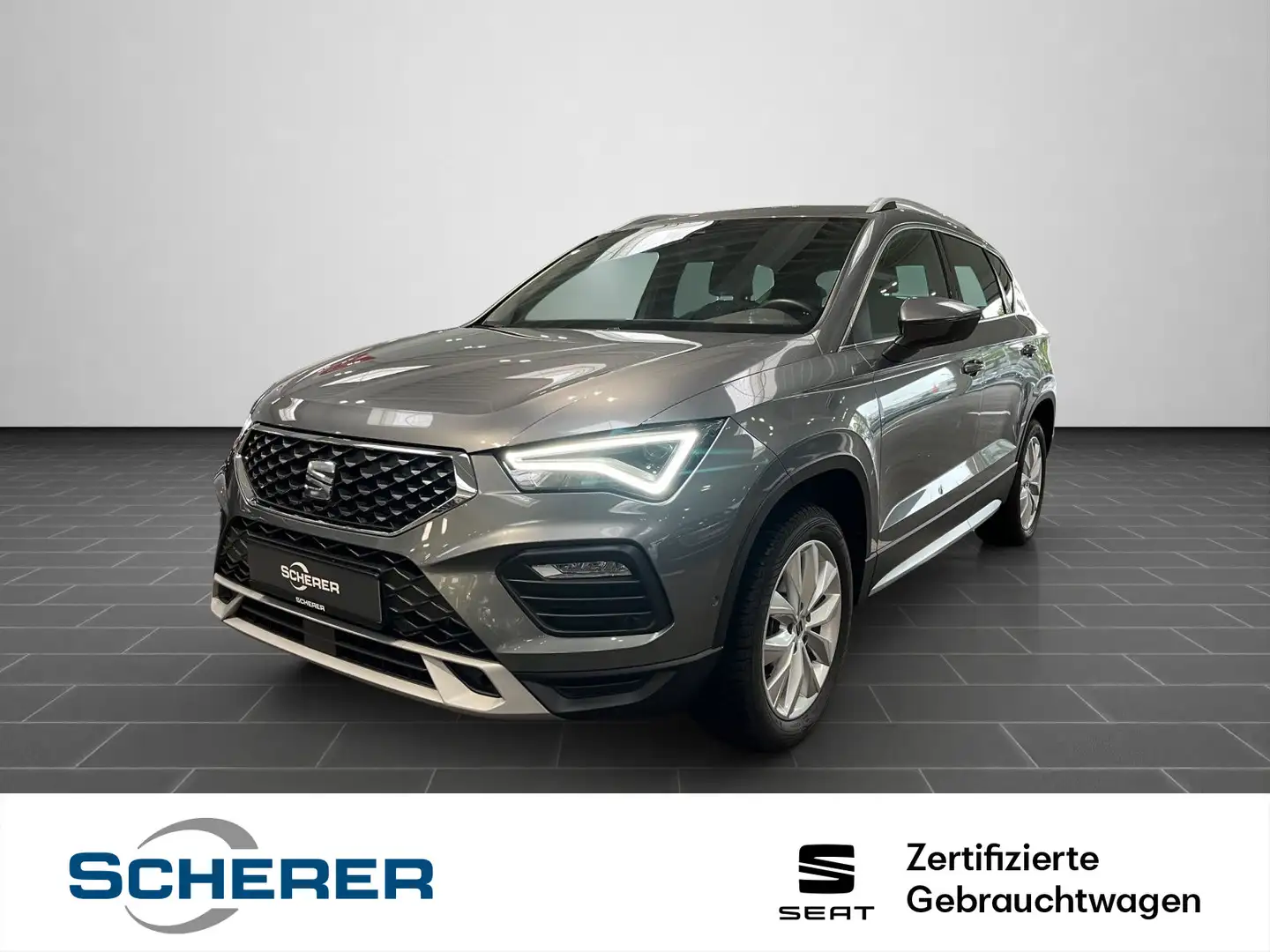 SEAT Ateca Xperience 1.5 TSI DSG Rückfahrkamera Grau - 1
