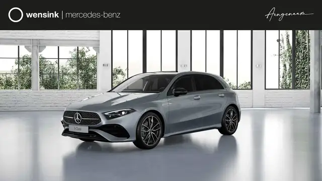 Mercedes-Benz A 140 250e Years Edtion | Panoramaschuifdak | AMG Line |