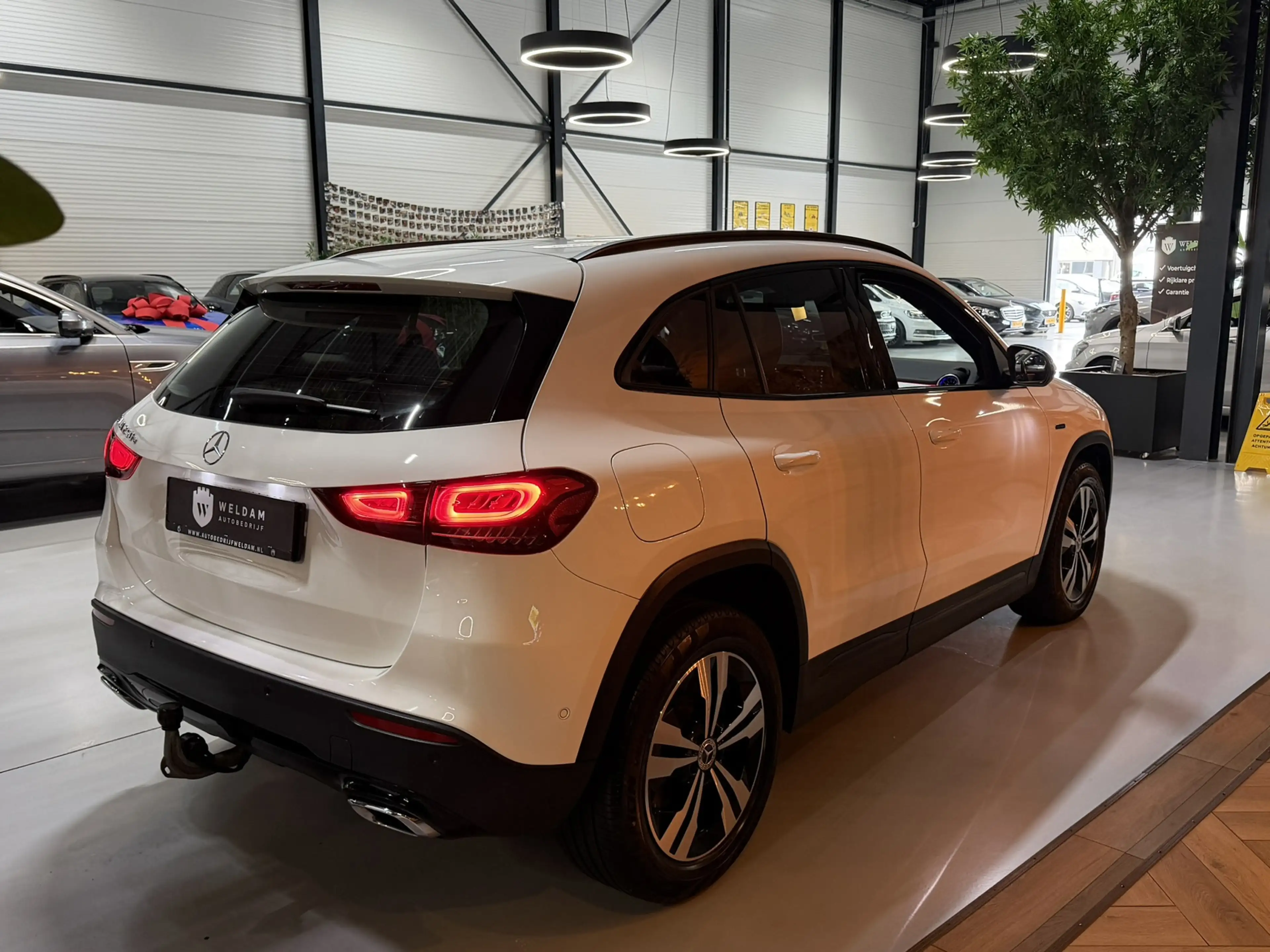 Mercedes-Benz GLA 250 e Business Solution Luxury Limited SOH100%|360° Ca — photo 8