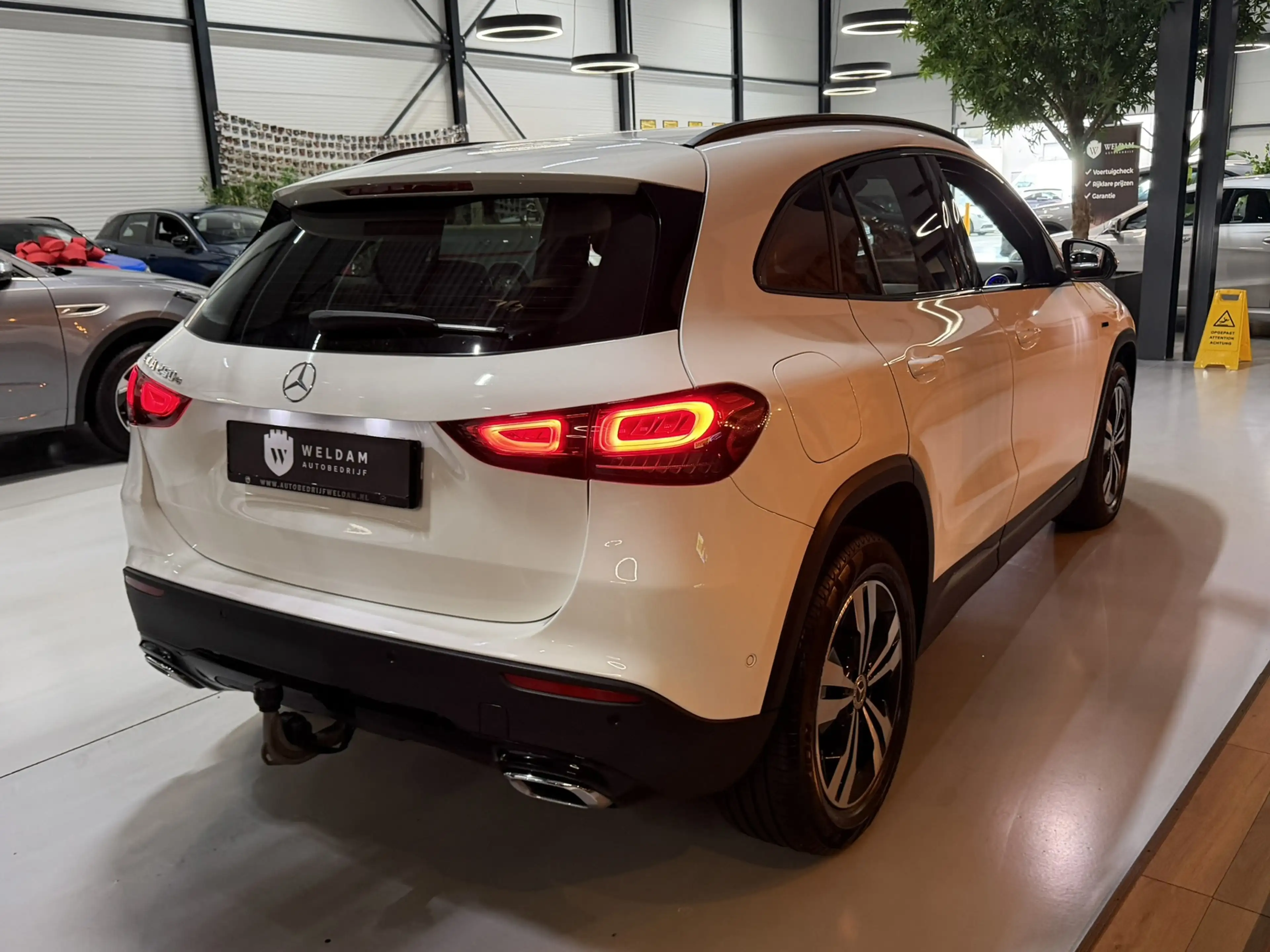 Mercedes-Benz GLA 250 e Business Solution Luxury Limited SOH100%|360° Ca — photo 2