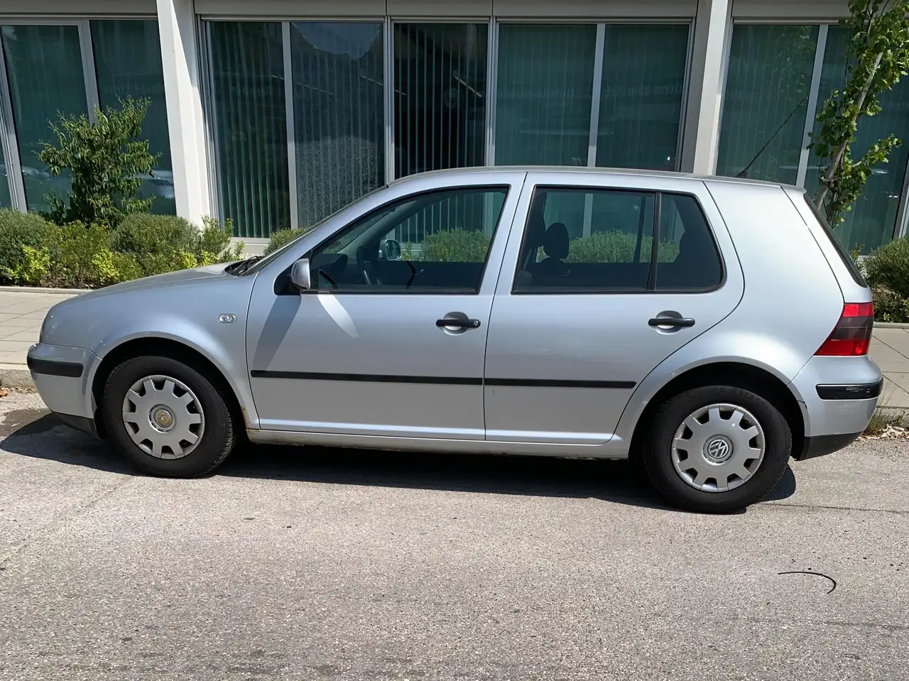 Volkswagen Golf 1.6 Automatik Edition, foto 1
