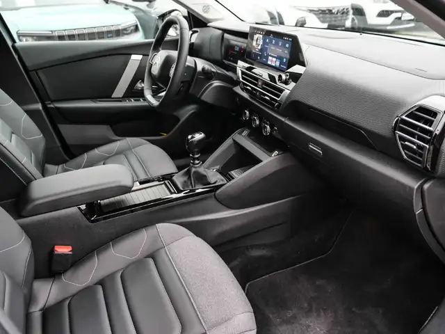 Citroen C4 view 12
