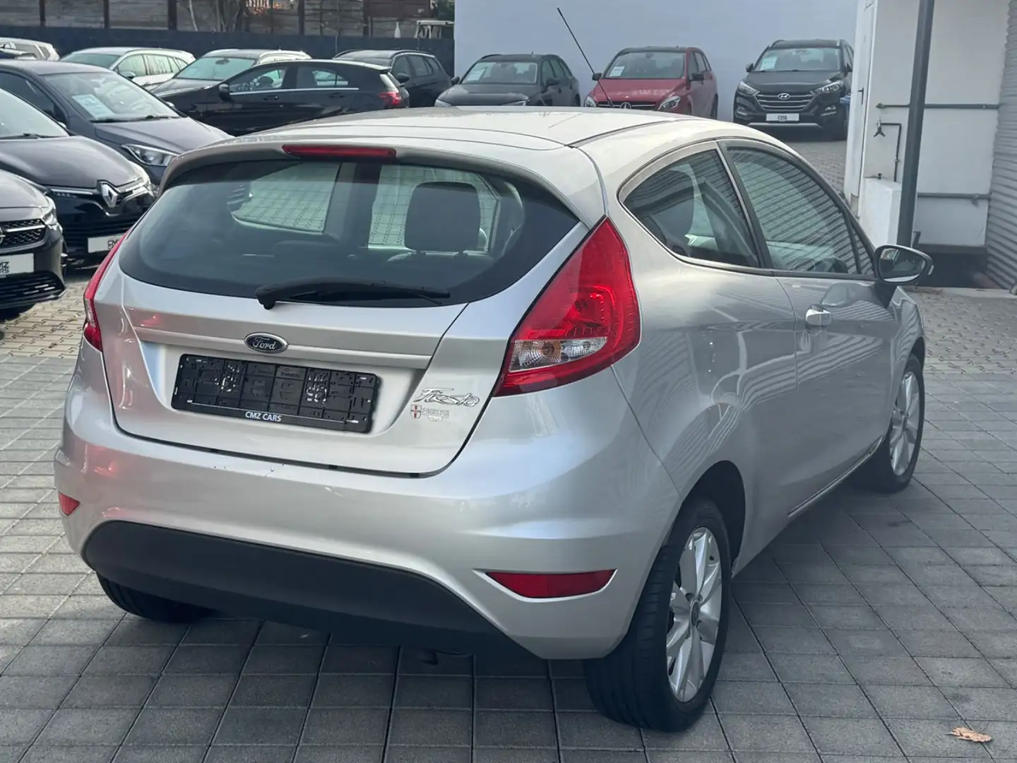 Ford Fiesta Trend / Klima / Tüv Neu / Silber - 2