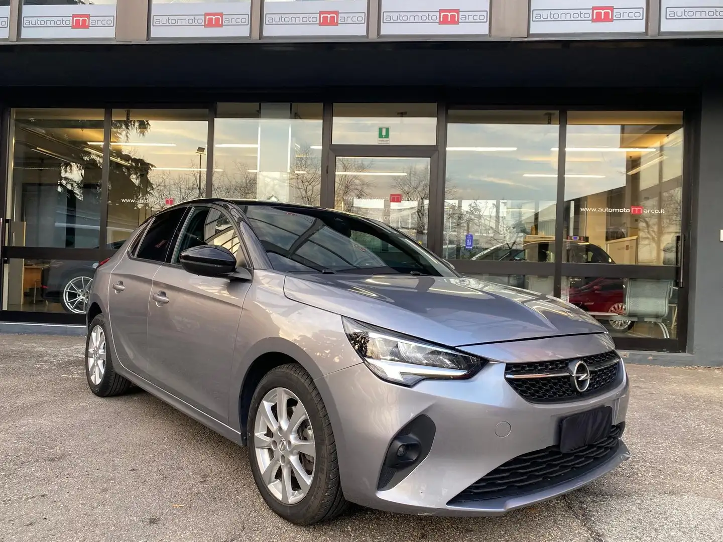 Opel Corsa 1.2 GS Line s Grigio - 1