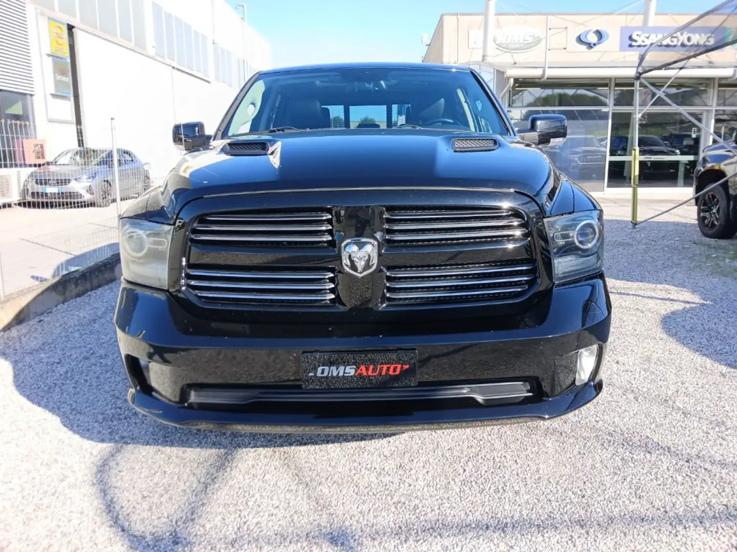 Dodge RAM 1500 5.7 GPL V8 Laramie Sport N1 Schwarz - 2