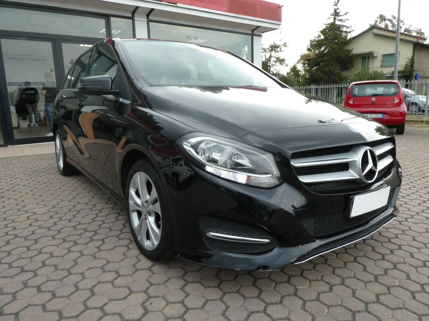 Mercedes-Benz B 180 B 180 d Premium OK NEOPATENTATI Nero - 2