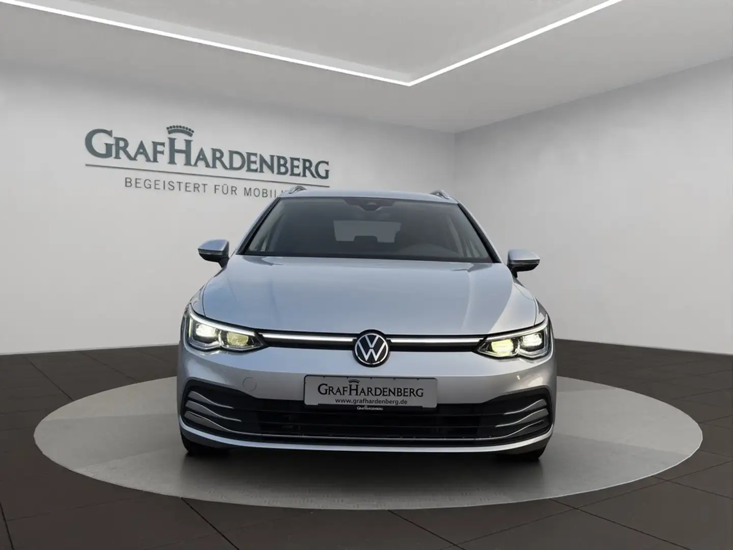Volkswagen Golf VIII Variant 2.0 TDI DSG Style ACC RFK NAVI Silber - 2