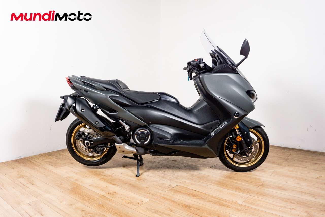 Yamaha TMAX 560