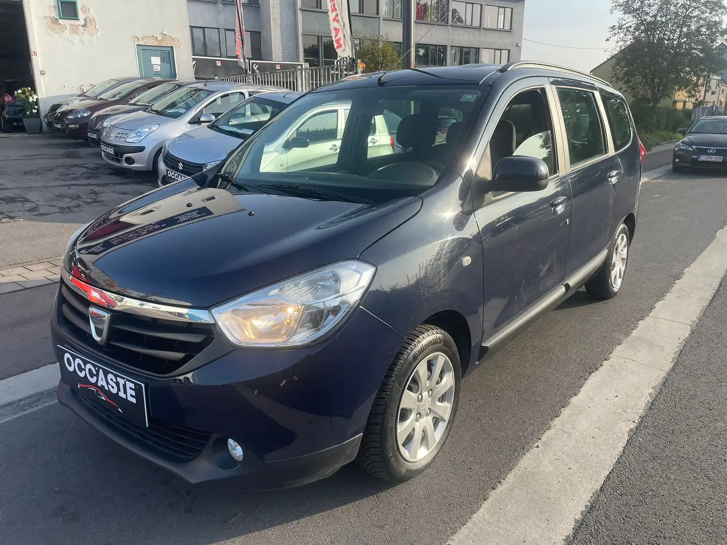 Dacia Lodgy 1.2 TCe Ambiance 5pl. Blau - 1