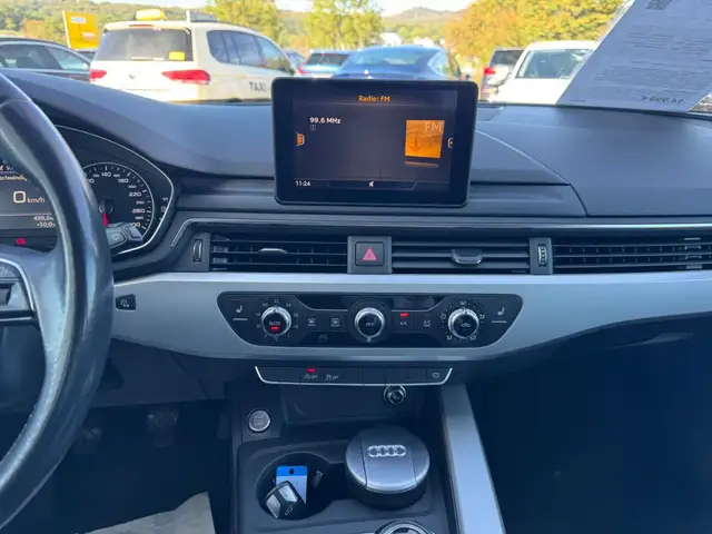 Audi A4 view 13