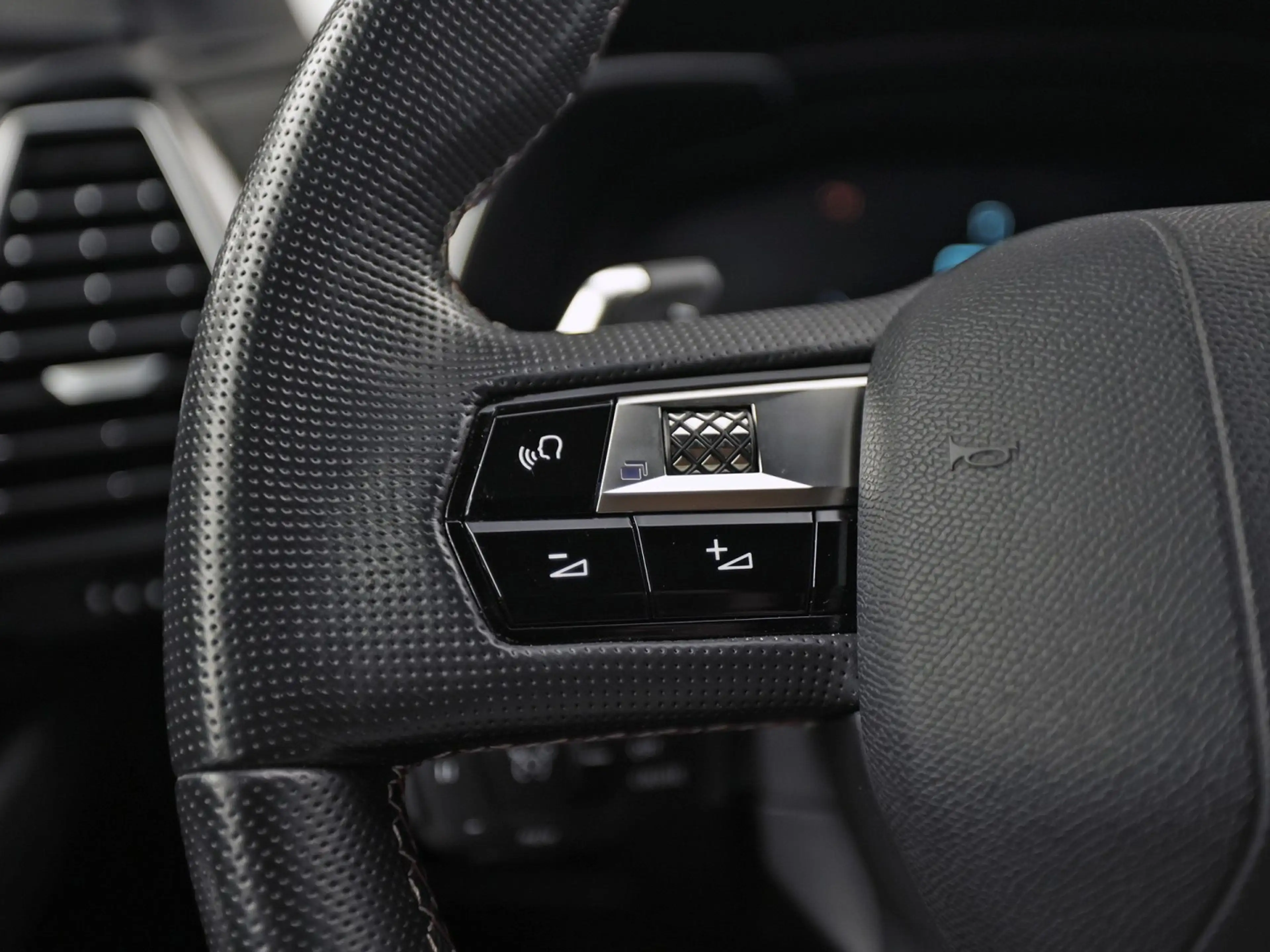 DS Automobiles DS 7 Crossback E-Tense Performance Line Automaat 224Pk (GROOT NAV — photo 21