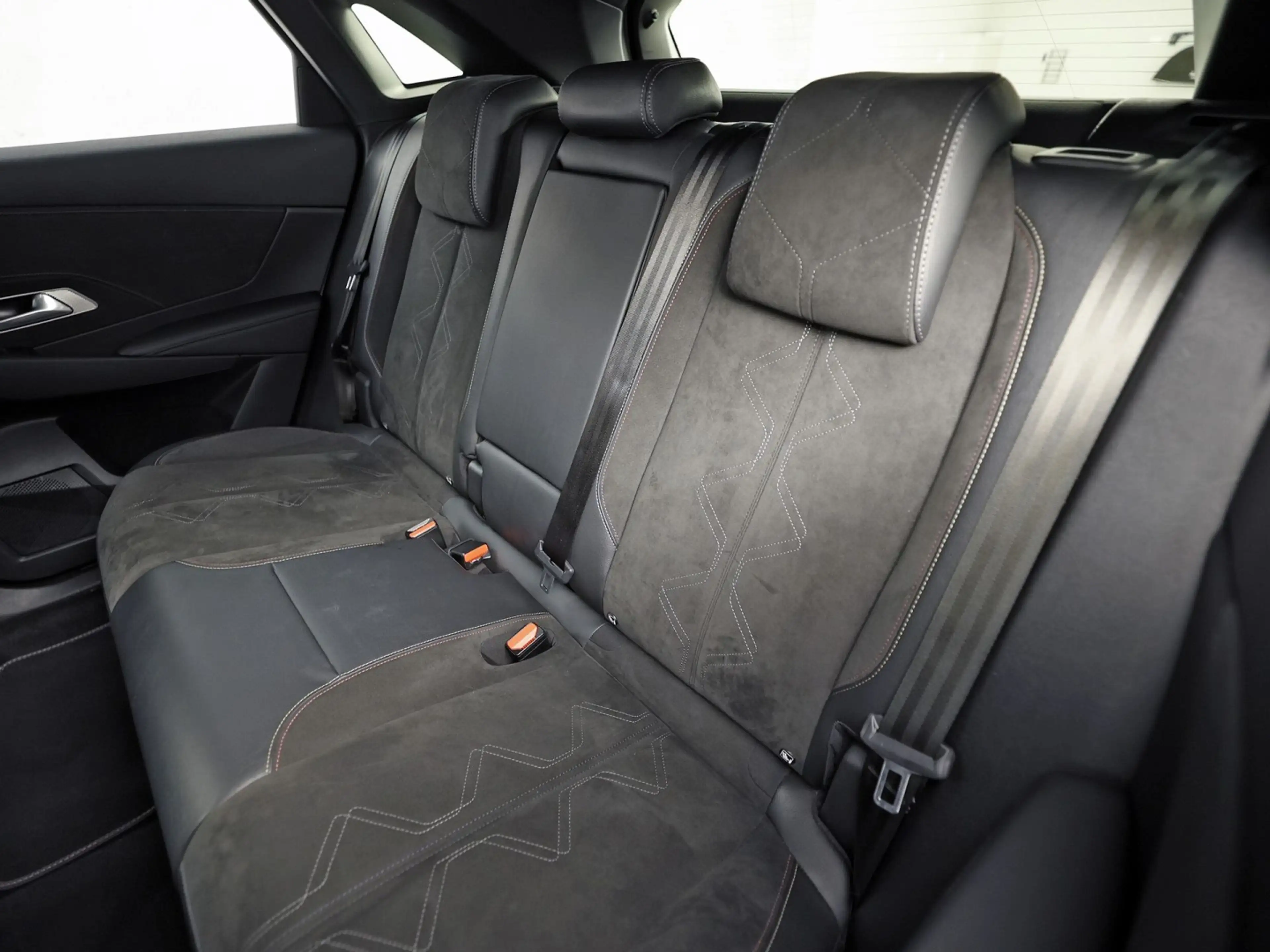 DS Automobiles DS 7 Crossback E-Tense Performance Line Automaat 224Pk (GROOT NAV — photo 15