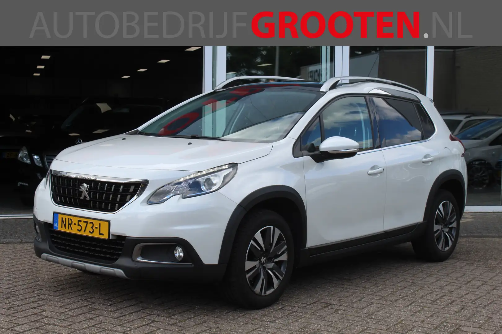 Peugeot 2008 1.2 PureTech Allure//Automaat//Pano//Camera!! Weiß - 1