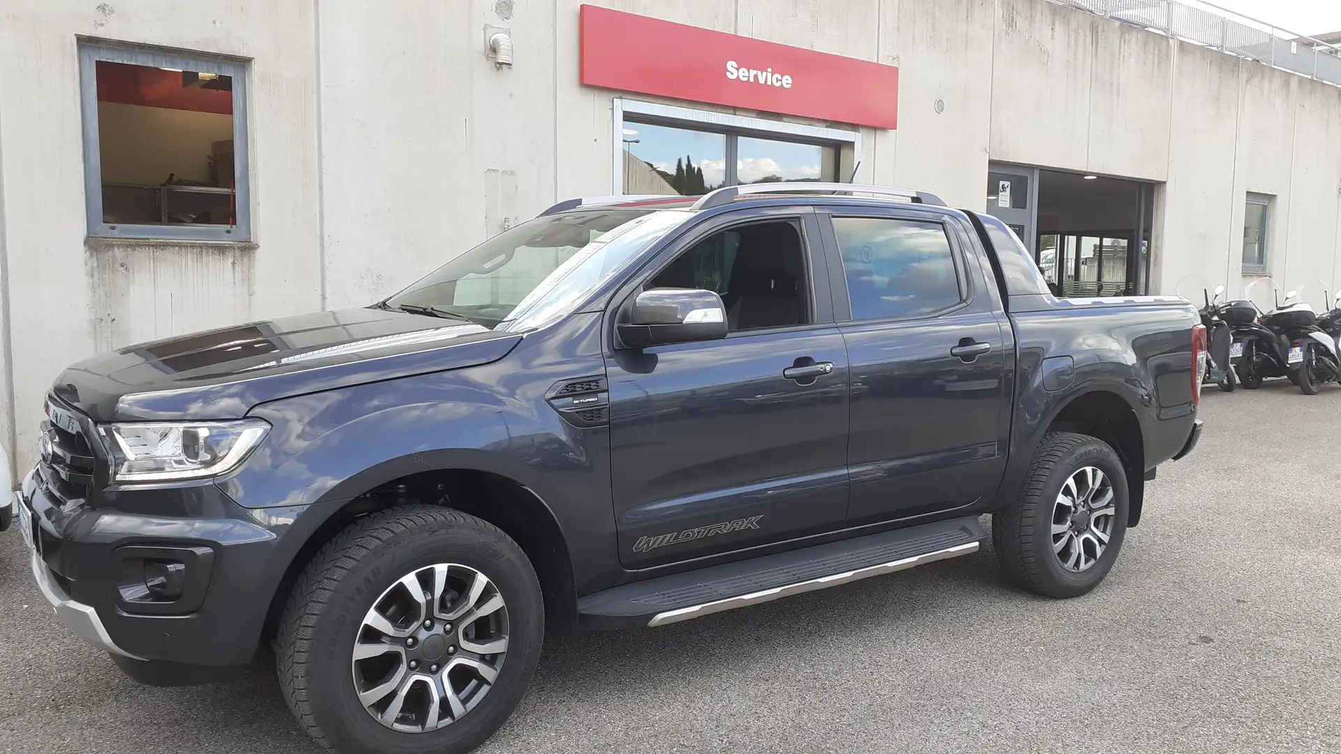 Ford Ranger Ranger VII 2.0 tdci double cab Wildtrak 213cv auto Gris - 1
