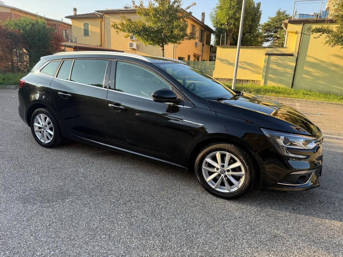 Renault Megane Sporter 1.5 dci - NAV. - 12 MESI DI GARANZIA - Noir - 2