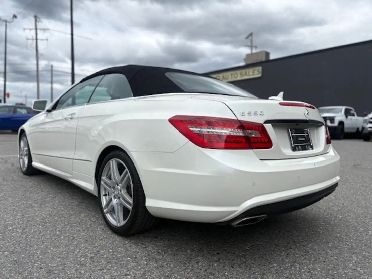 Mercedes-Benz E-Class photo Mercedes-Benz E-Class