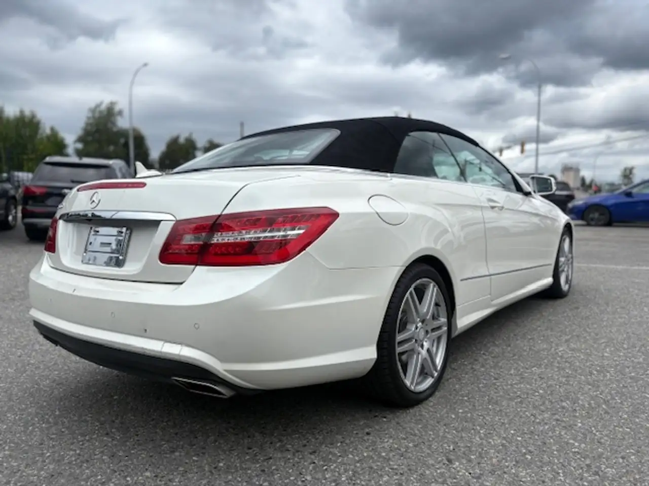 Mercedes-Benz E-Class photo Mercedes-Benz E-Class