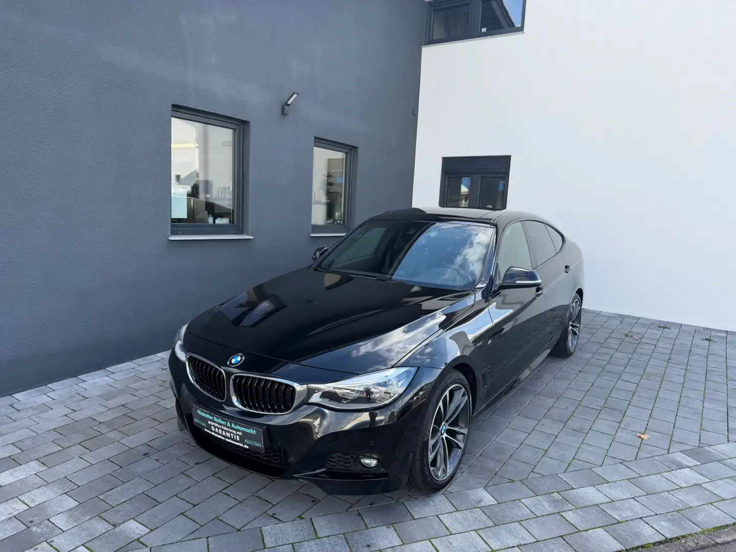 BMW 330 3 Gran Turismo 330 d xDrive M Sport Schwarz - 1