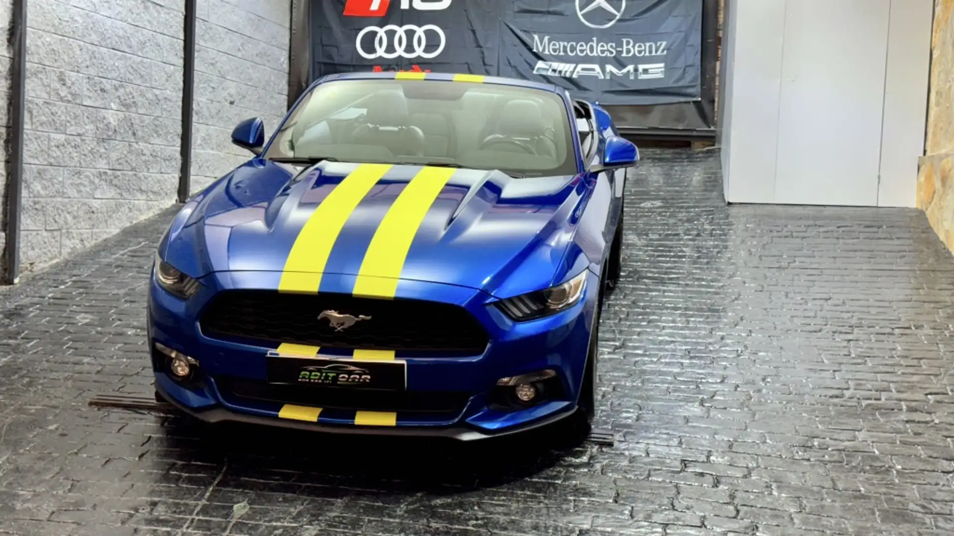 Ford Mustang Convertible 2.3 EcoBoost Azul - 2