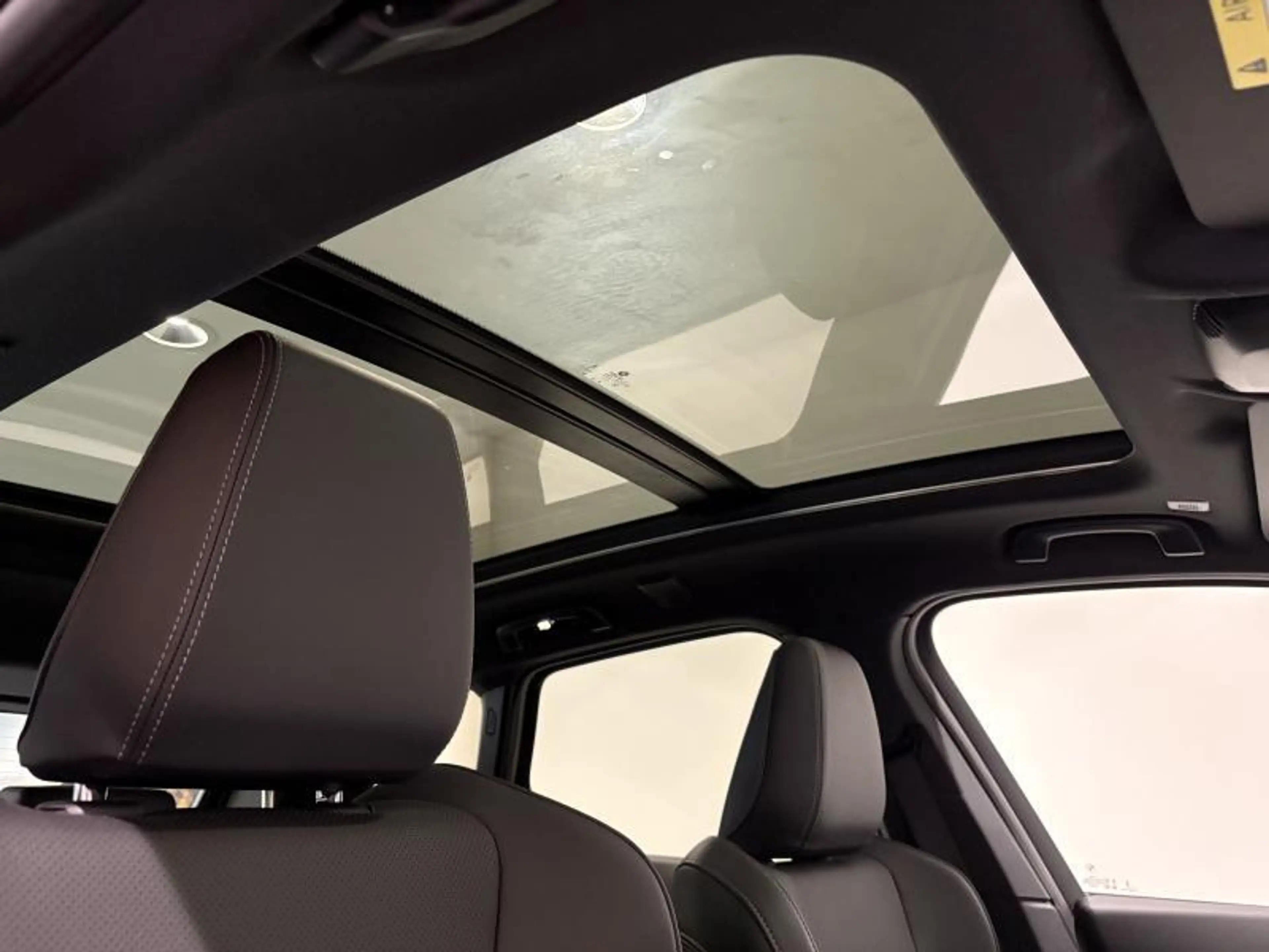 BMW 225 xDrive Active Tourer — photo 15