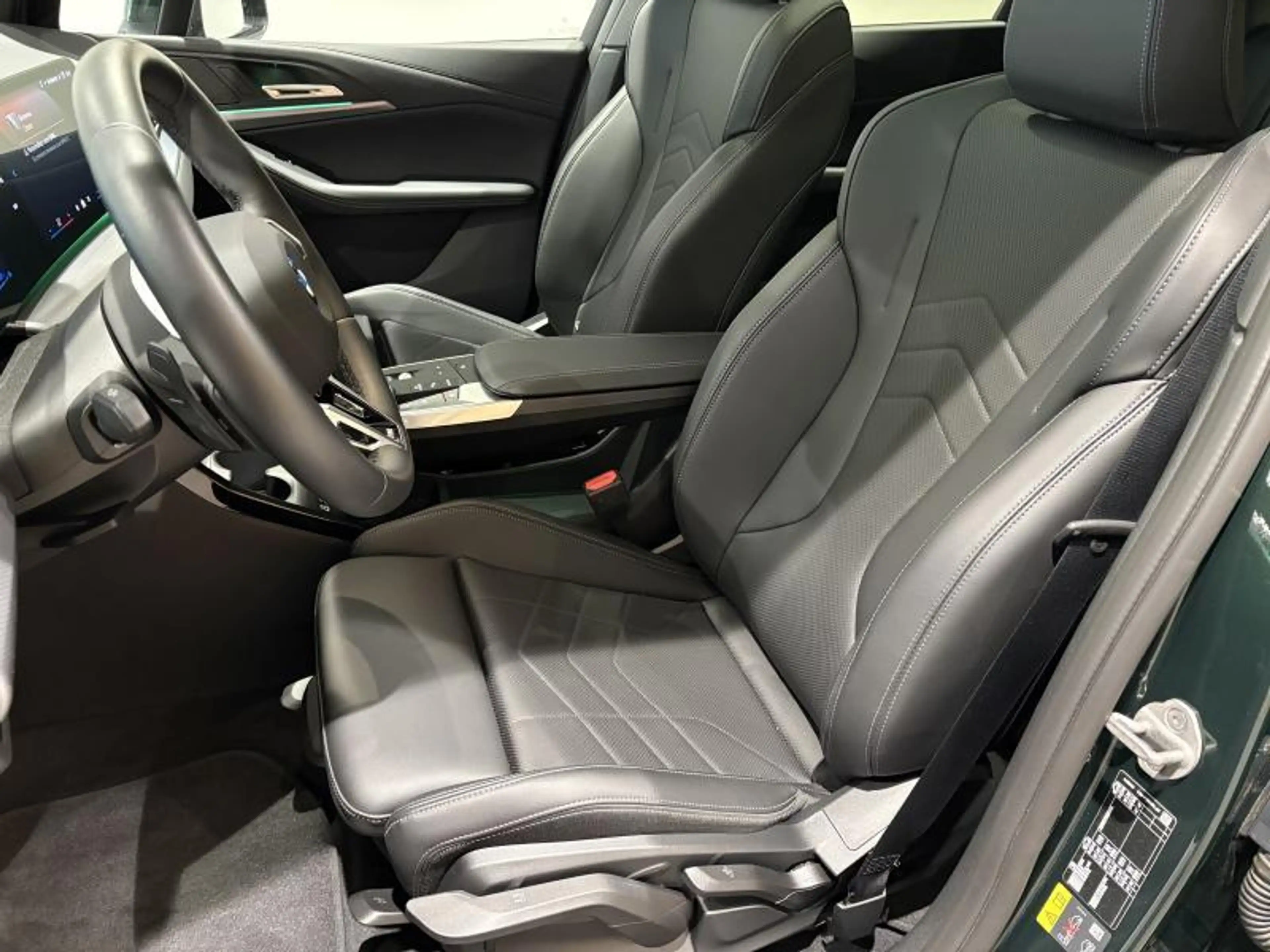 BMW 225 xDrive Active Tourer — photo 7