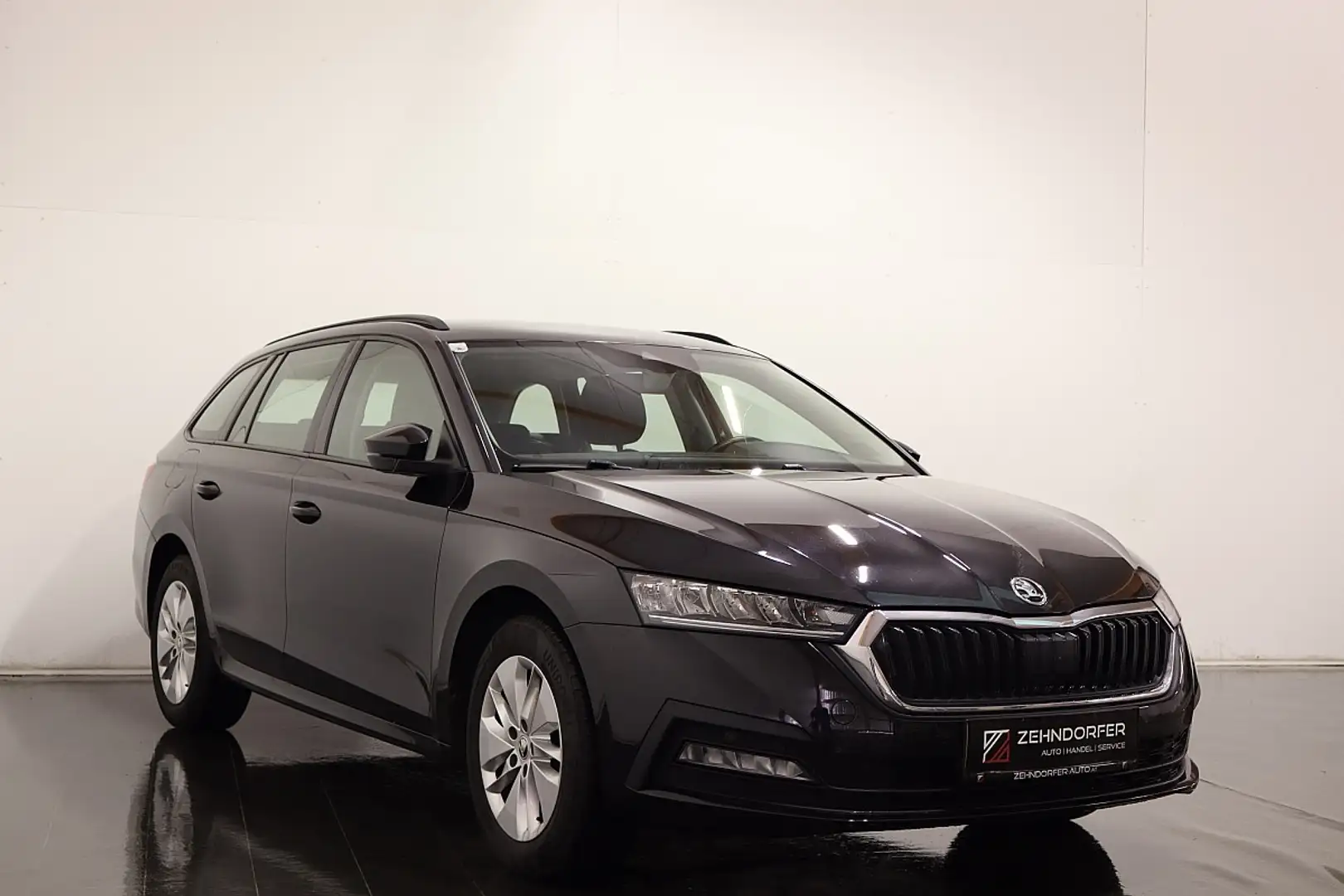 Skoda Octavia Combi 2,0 TDI Business / VIRTUAL / LED / AHK / SHZ Noir - 2
