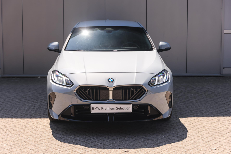 BMW 120 1 Serie M Sport Automaat / Sportstoelen / M Adapti — photo 5