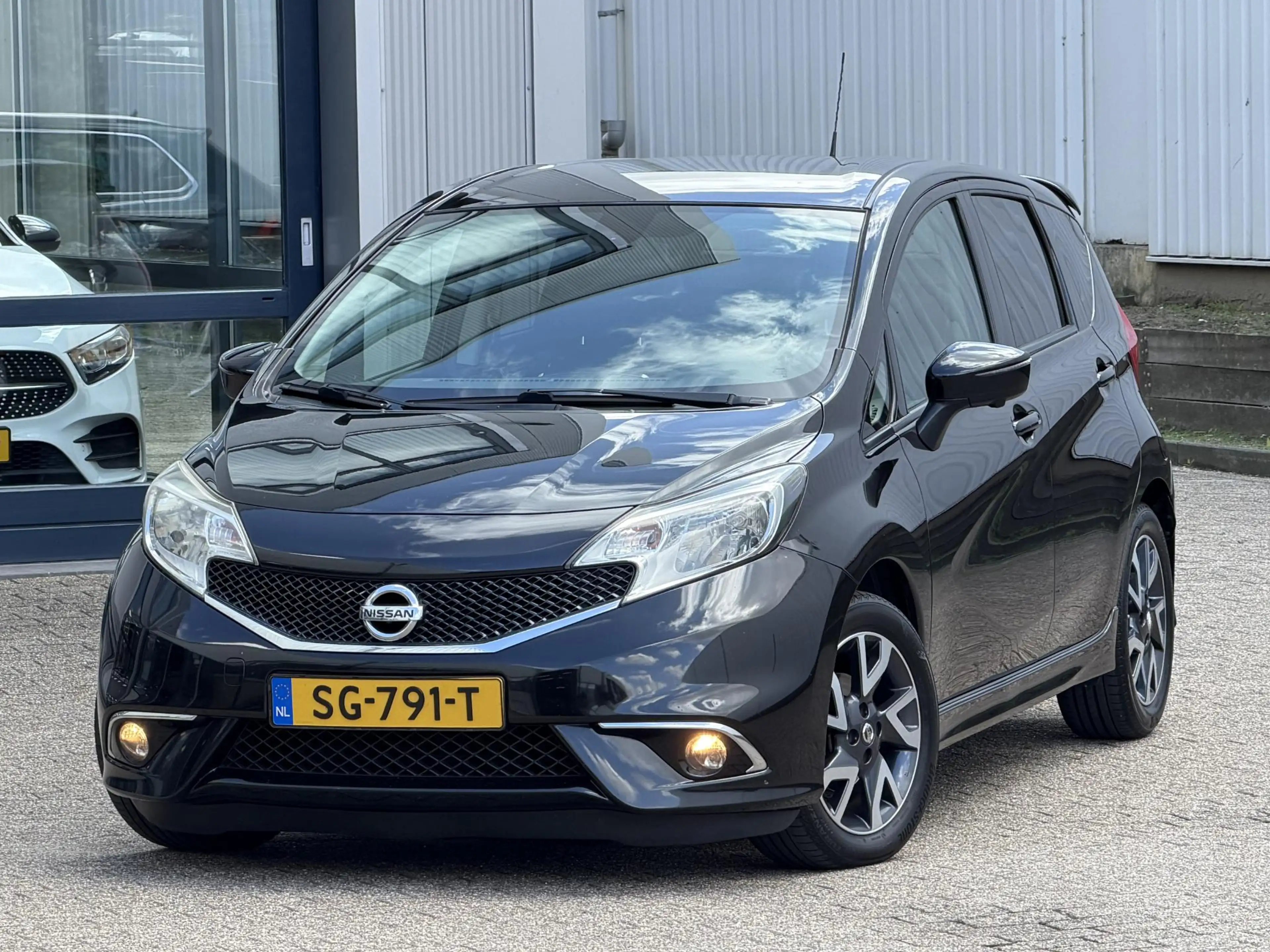 Nissan Note 1.2 Tekna | Dealer-Onderhouden/360° Camera/16-inch — photo 6