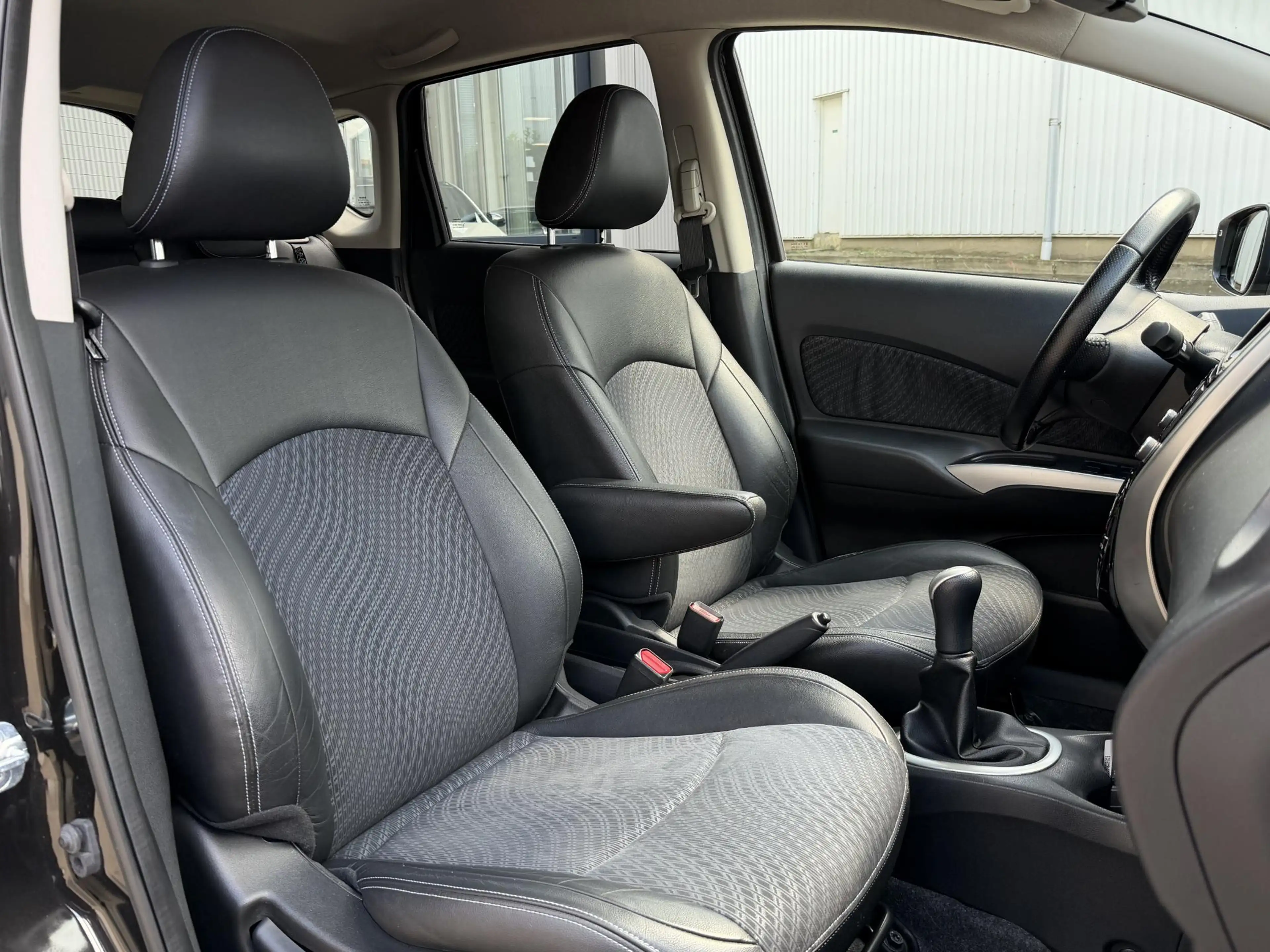 Nissan Note 1.2 Tekna | Dealer-Onderhouden/360° Camera/16-inch — photo 19