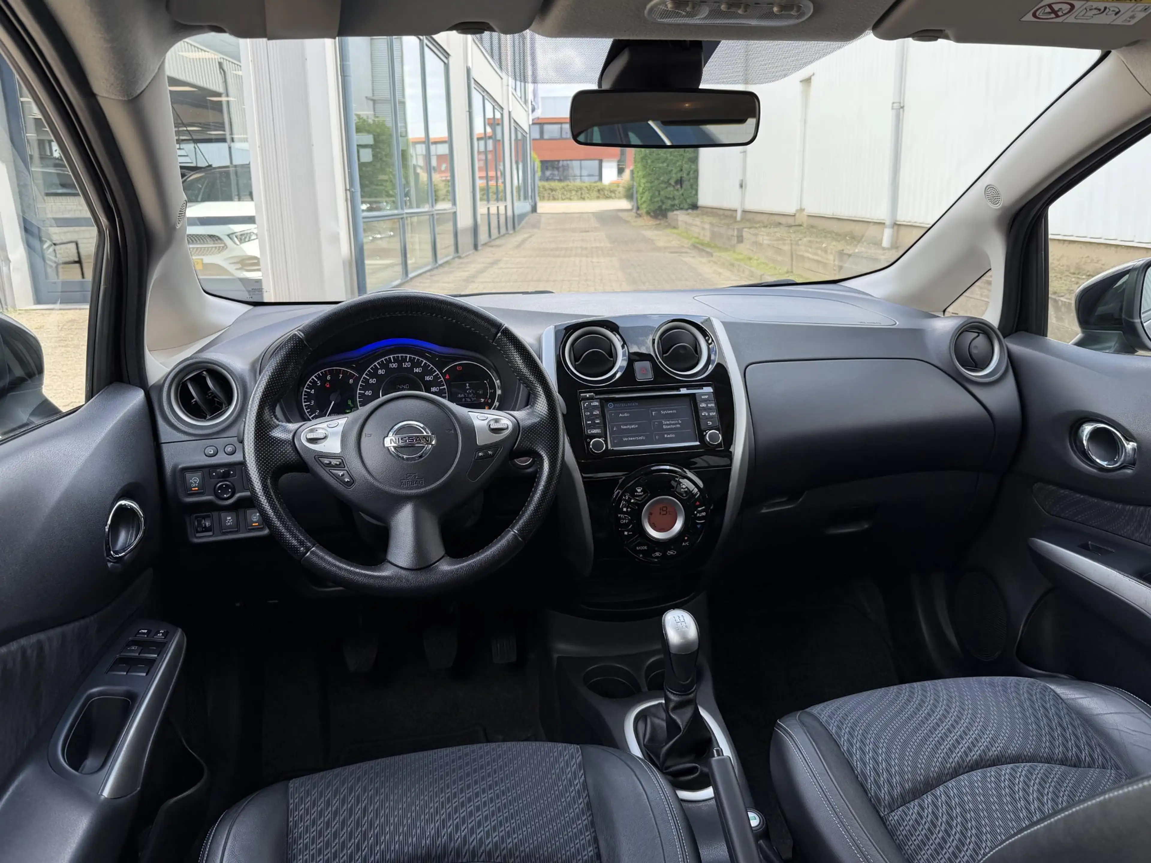Nissan Note 1.2 Tekna | Dealer-Onderhouden/360° Camera/16-inch — photo 3