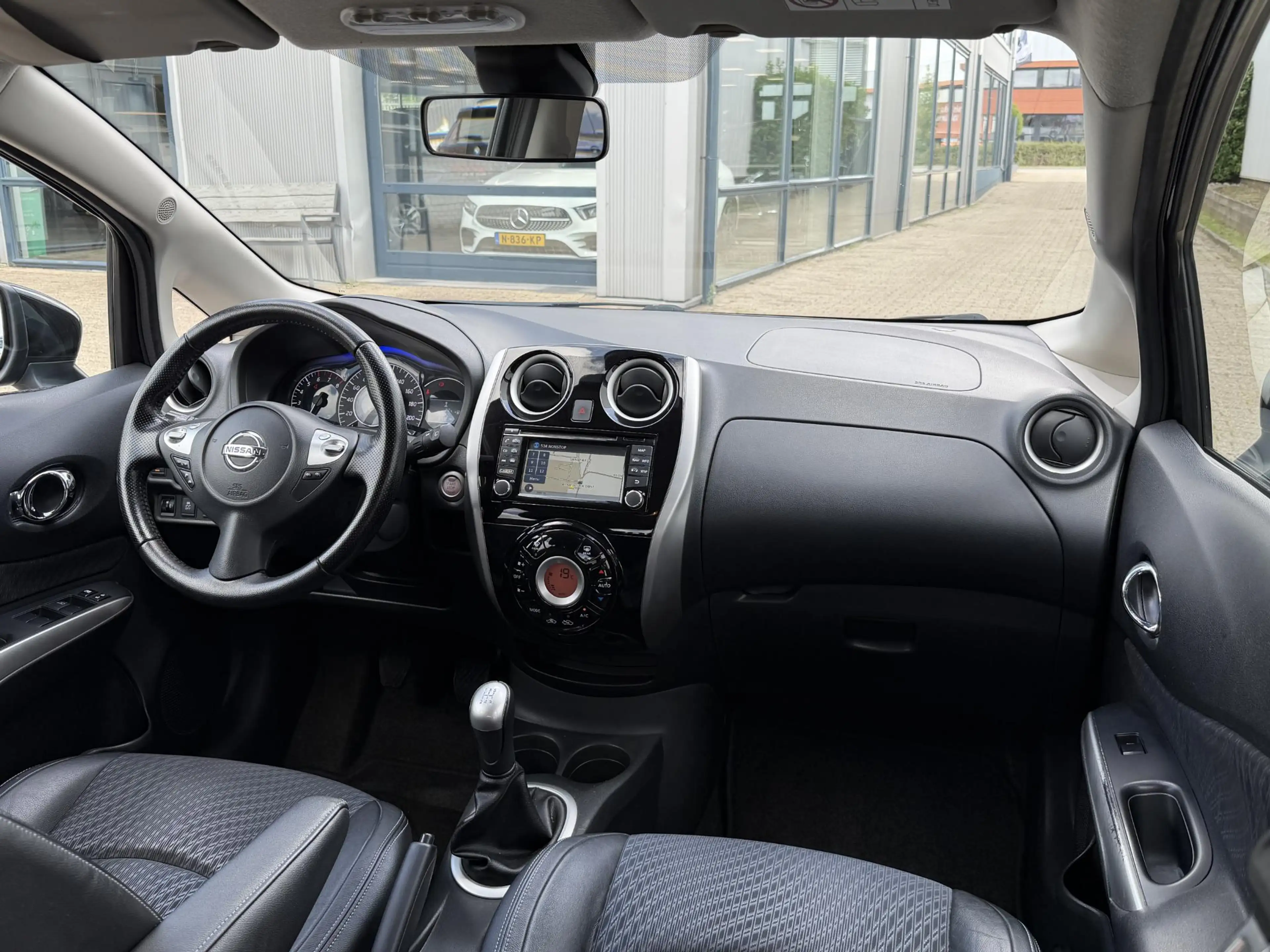 Nissan Note 1.2 Tekna | Dealer-Onderhouden/360° Camera/16-inch — photo 24