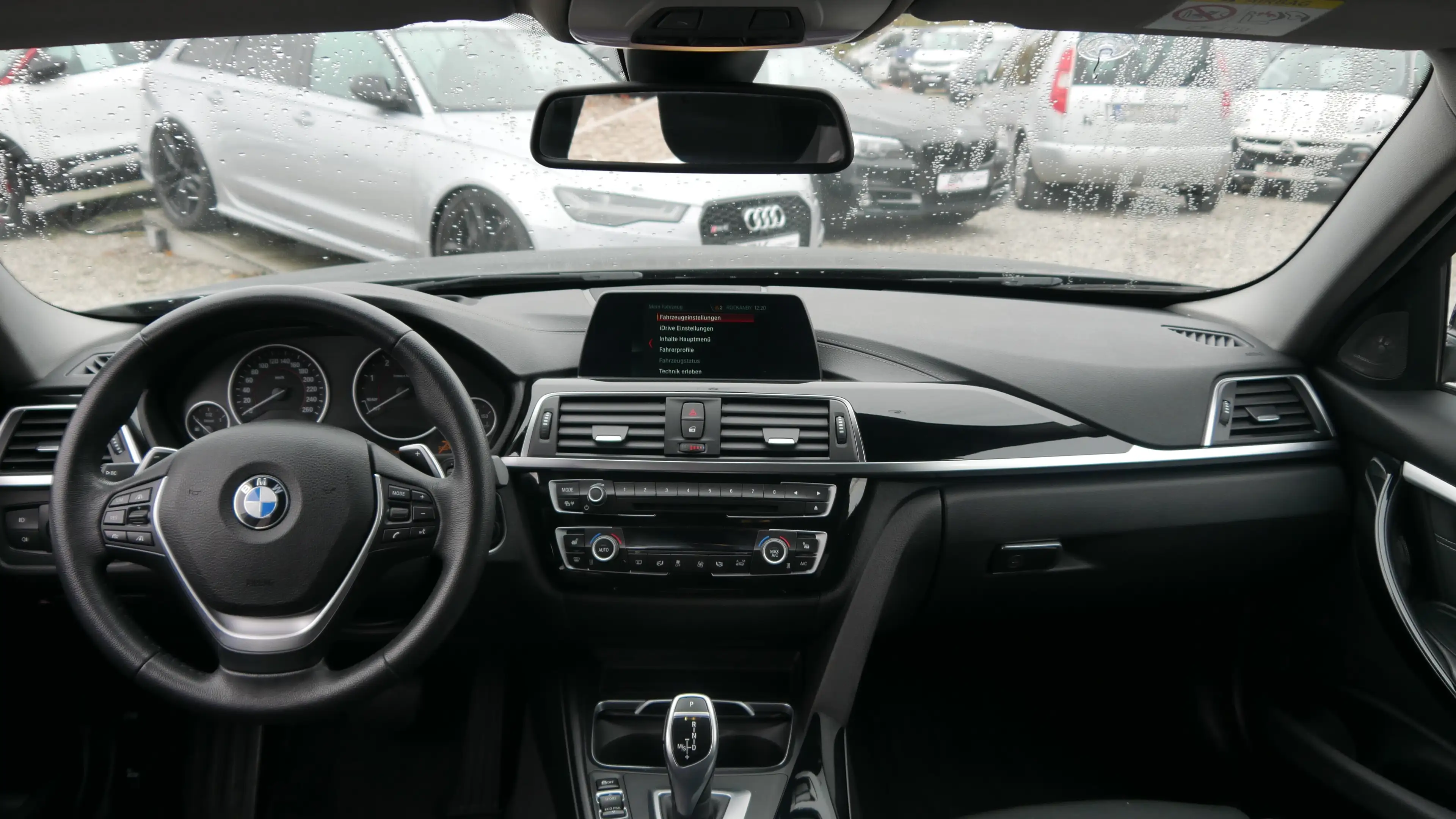 BMW 335 d xDrive Lim. 2. Hand LCI HUD H&K AHK Abstandstemp — photo 10