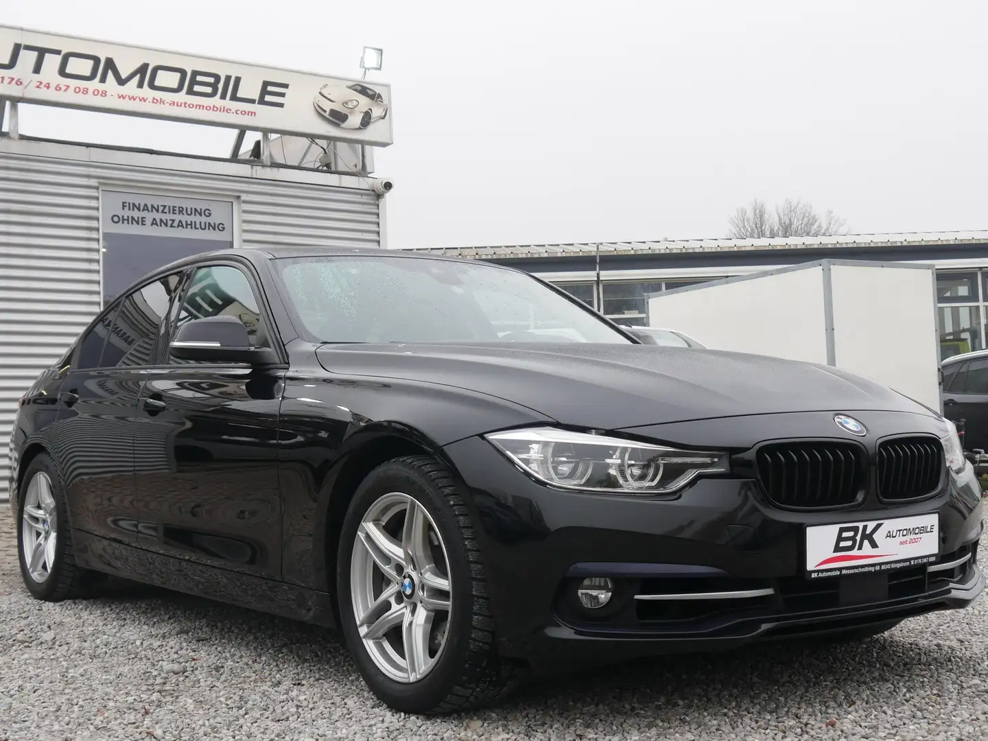 BMW 335 d xDrive Lim. 2. Hand LCI HUD H&K AHK Abstandstemp Schwarz - 1