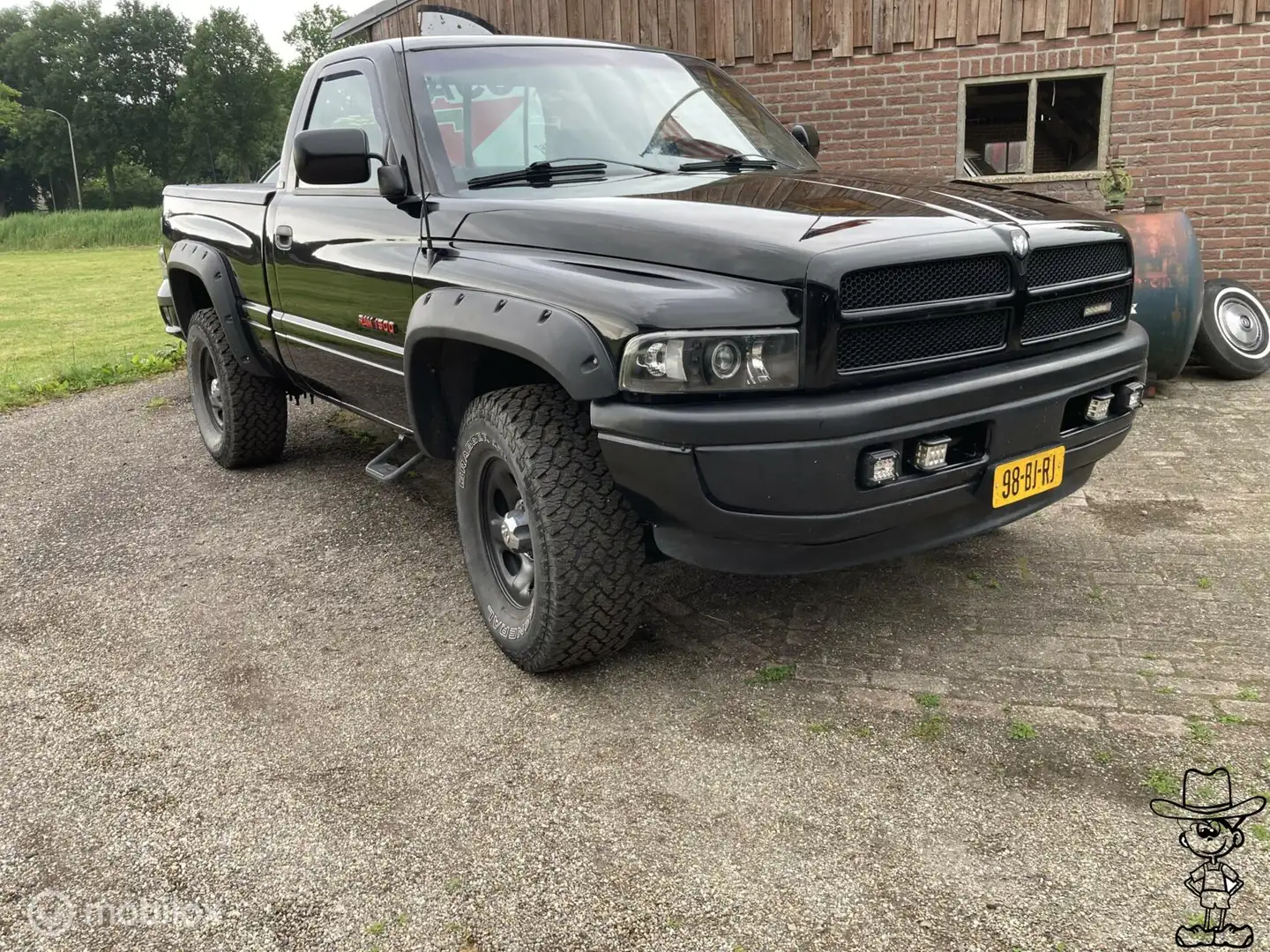 Dodge RAM 1500 Pick up 2wd LPG v8 Negro - 2