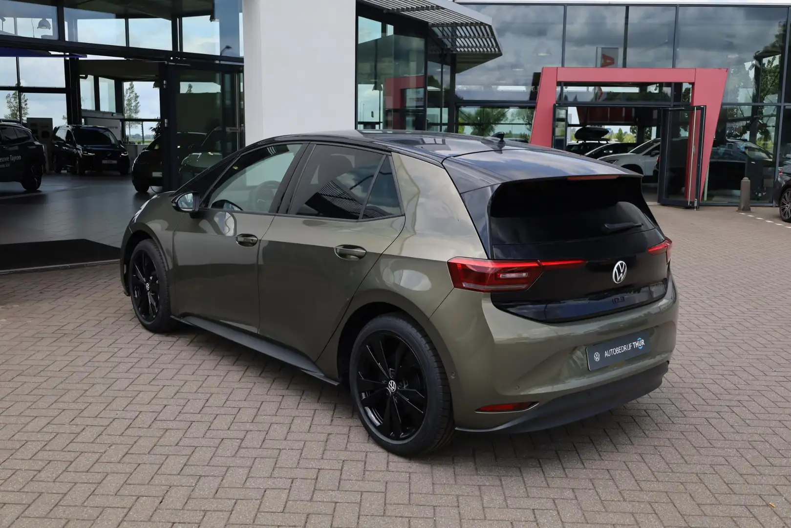 Volkswagen ID.3 Pro Business 59 kWh 204PK / 150kW, Achteruitrijcam Groen - 2
