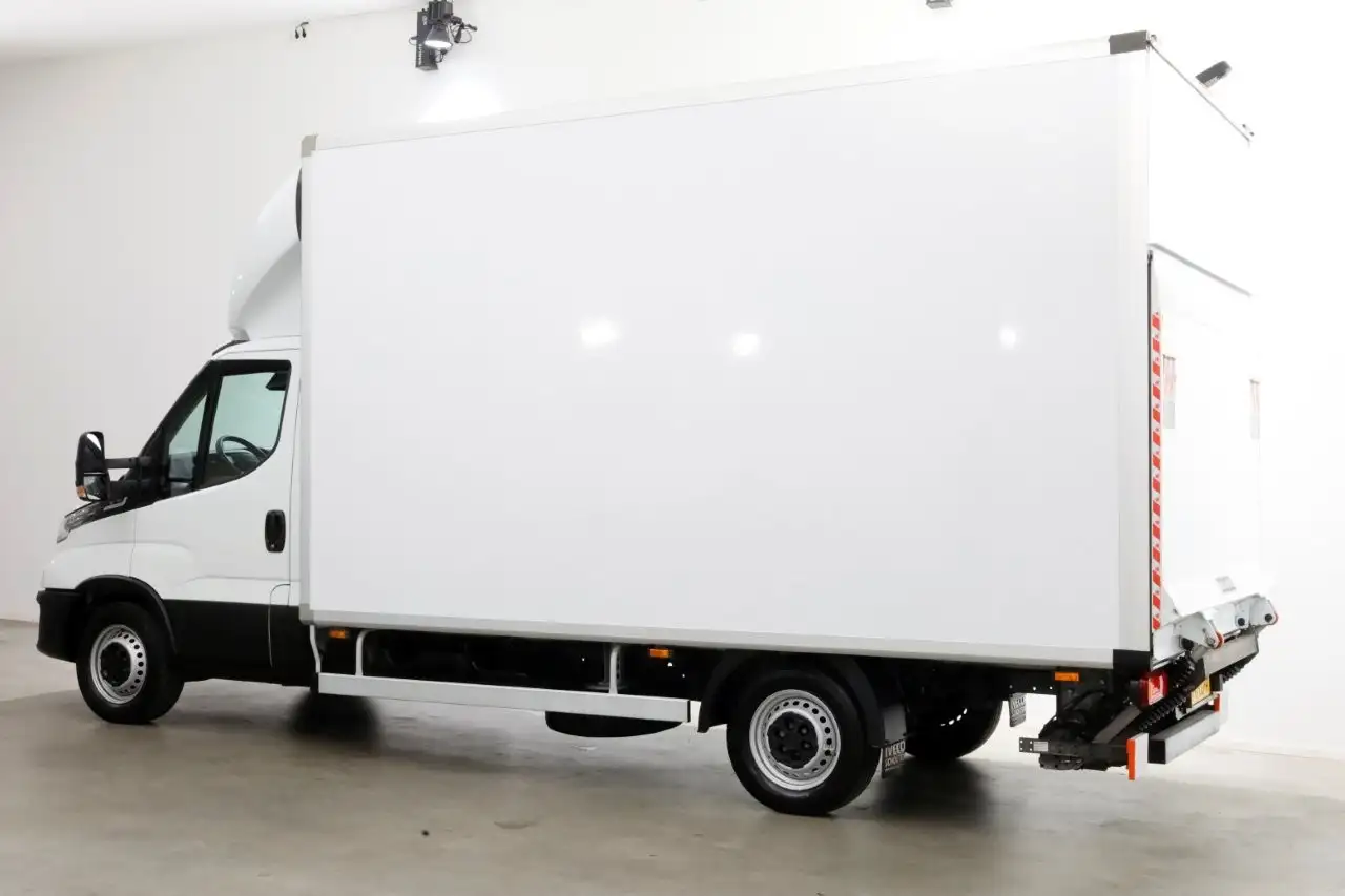 Iveco Daily 2022 — фото 10