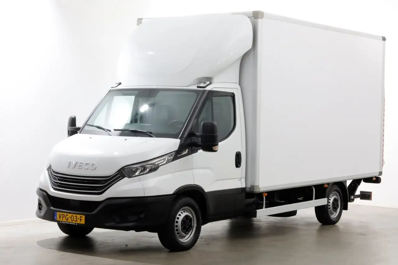 Iveco Daily 2022 — фото 9