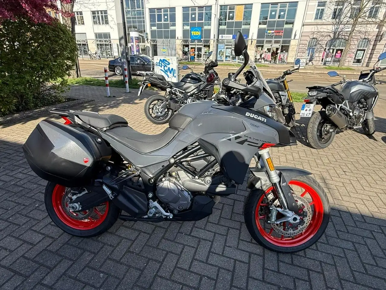 Ducati Multistrada V2 S
