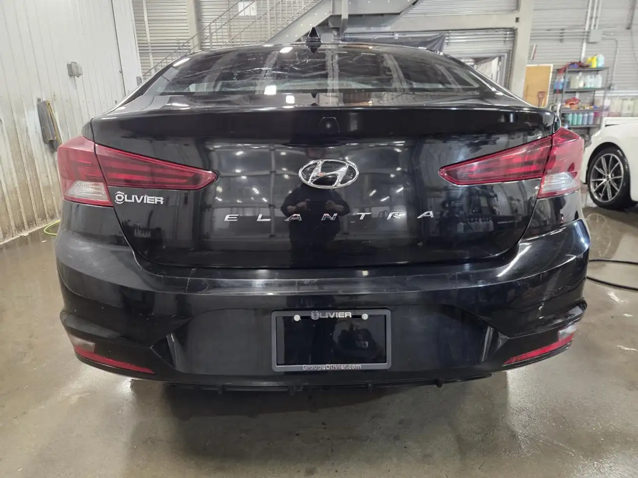 Hyundai ELANTRA снимка Hyundai ELANTRA