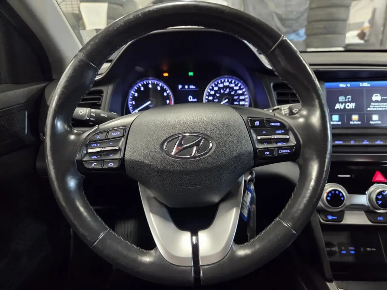 Hyundai ELANTRA снимка Hyundai ELANTRA
