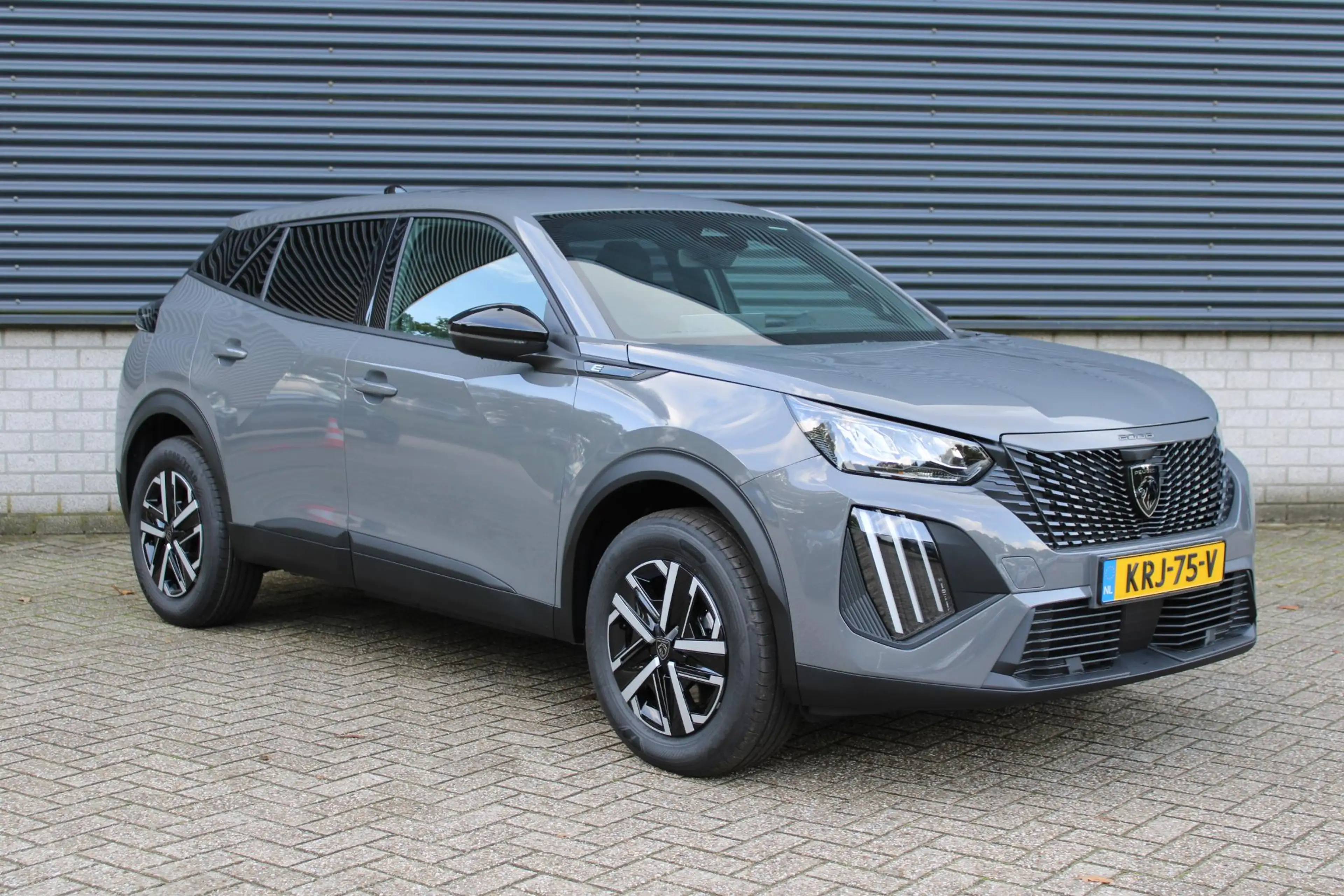 Peugeot e-2008 EV Business 54 kWh Elektrisch rijplezier, modern d — photo 4