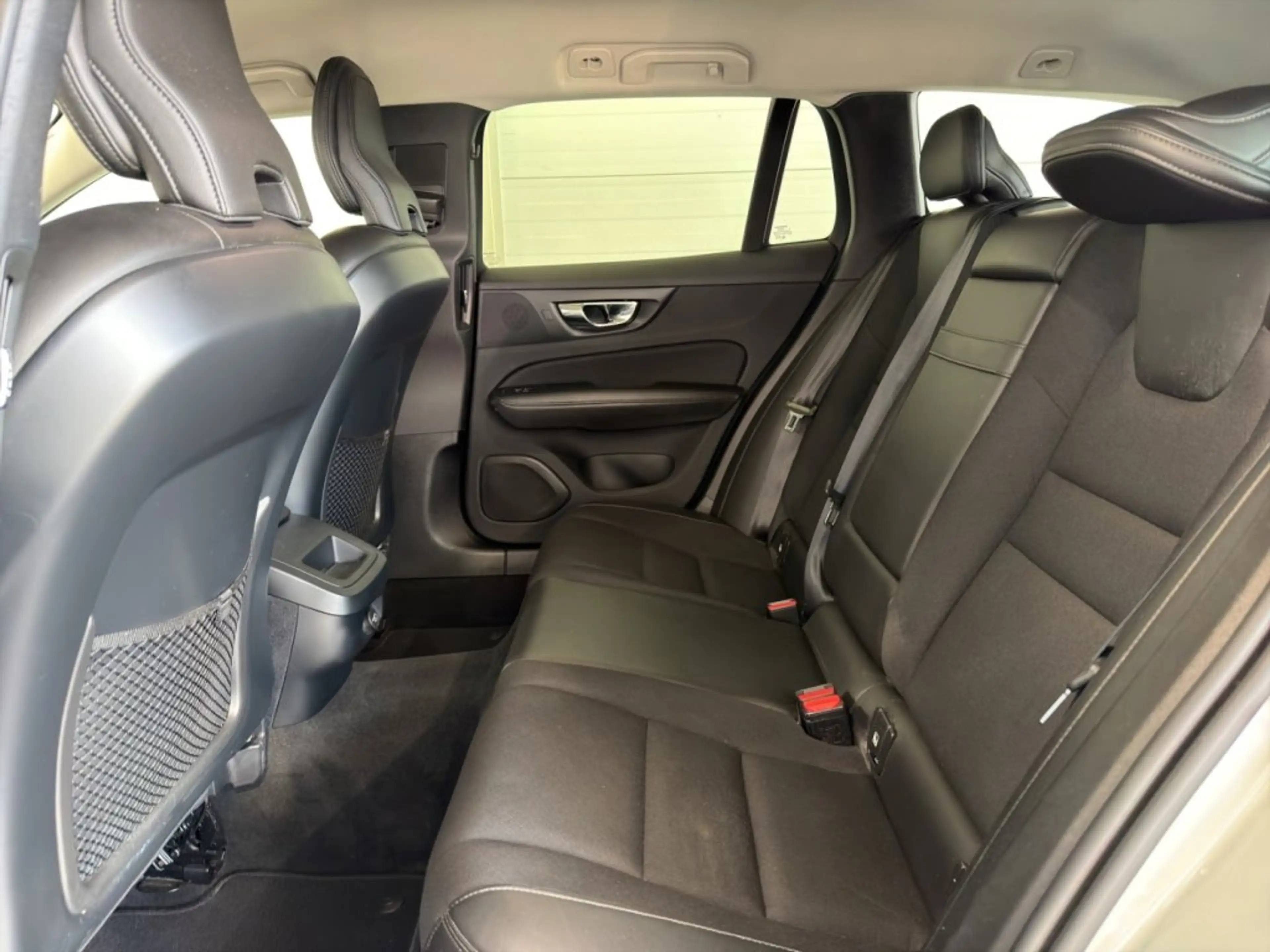 Volvo V60 D3 — photo 8