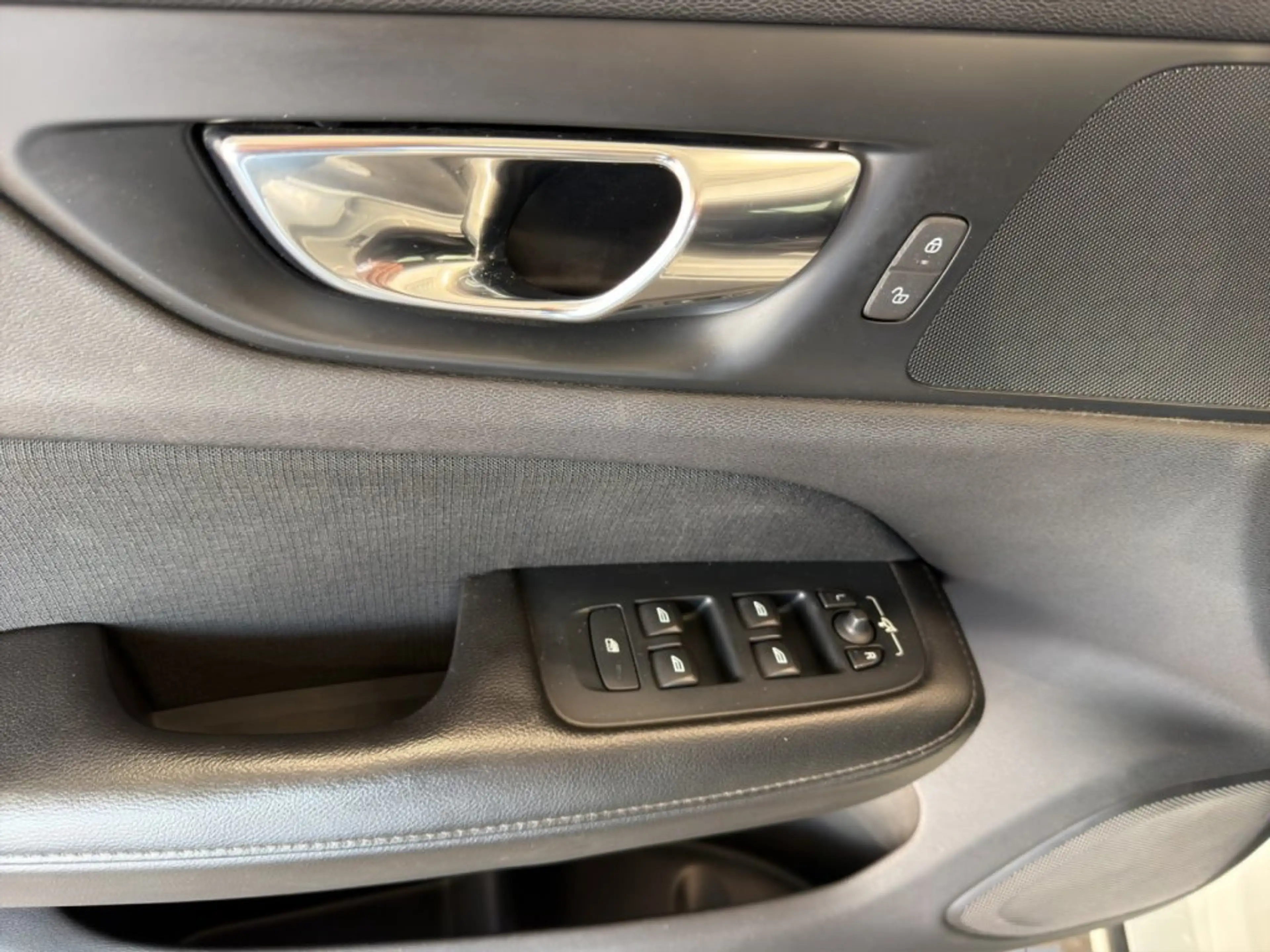 Volvo V60 D3 — photo 7